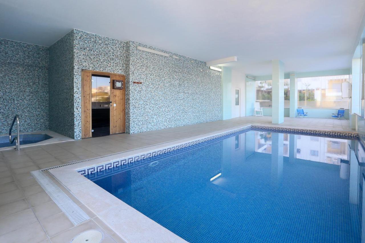 3 Bedroom Apartment With Indoor Pool Central Lagos Exterior photo