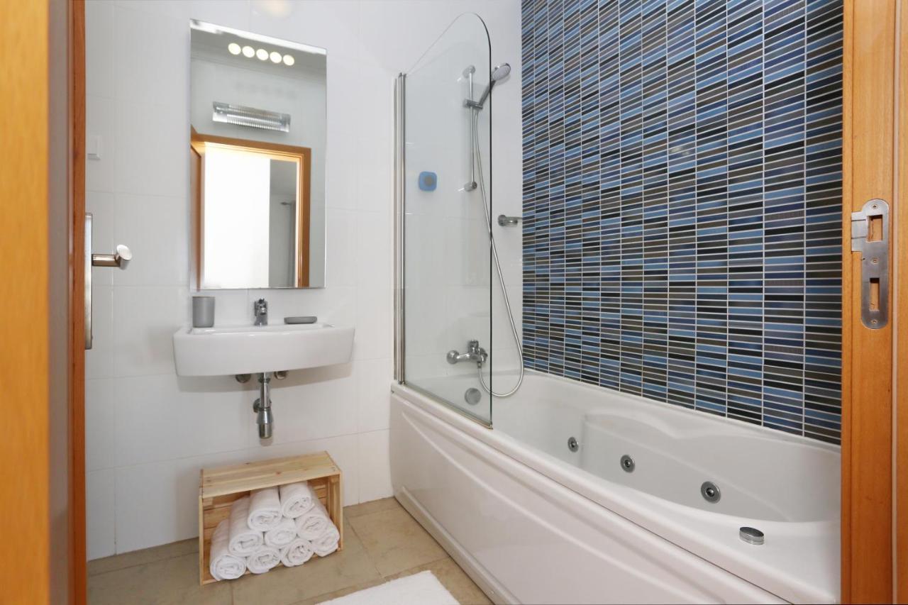 3 Bedroom Apartment With Indoor Pool Central Lagos Exterior photo