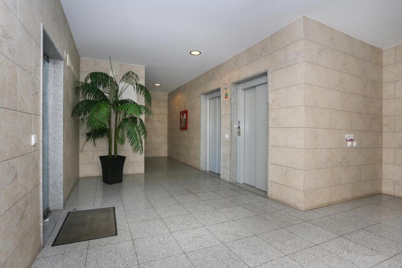 3 Bedroom Apartment With Indoor Pool Central Lagos Exterior photo