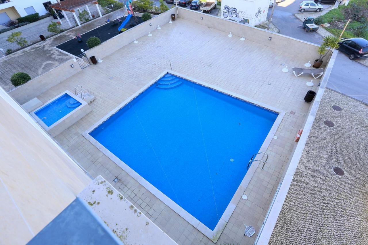 3 Bedroom Apartment With Indoor Pool Central Lagos Exterior photo